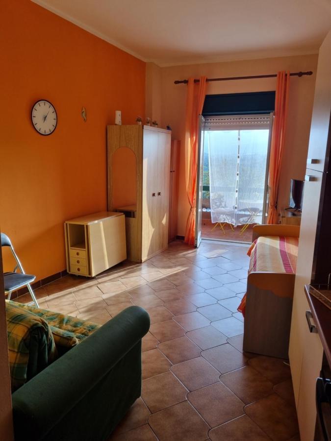 Appartamento Les Roches Noires Giardini Naxos Ngoại thất bức ảnh