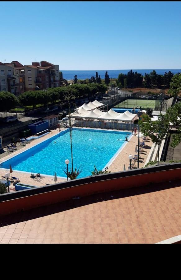 Appartamento Les Roches Noires Giardini Naxos Ngoại thất bức ảnh